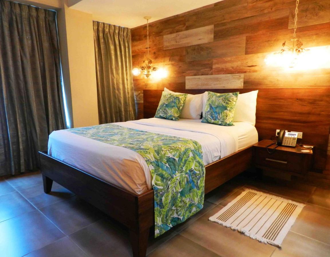 Mon Hotel Boutique Constanza Buitenkant foto